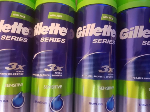 Three cans of gillette 3x series.