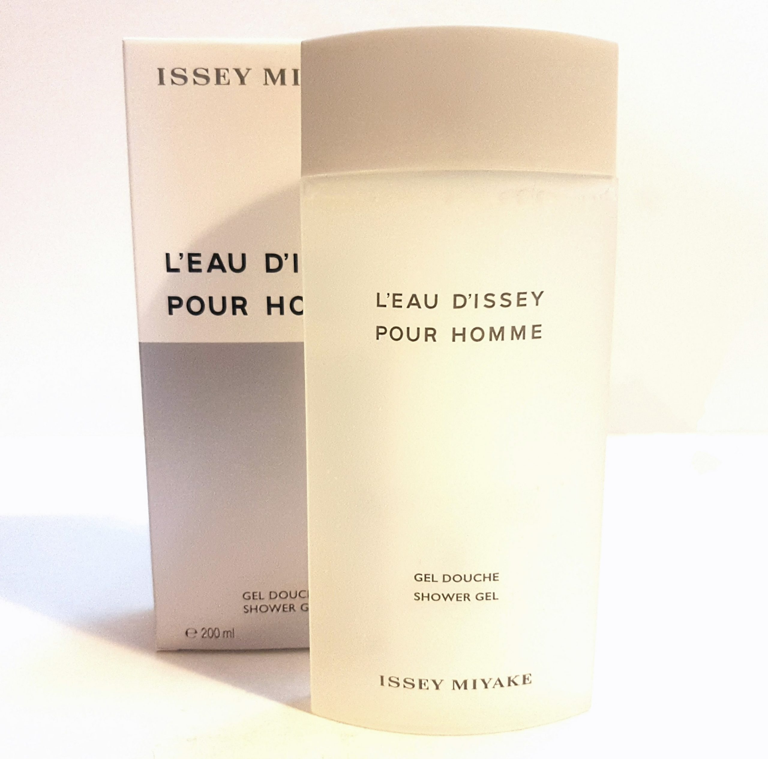 Leah Issey Miyake L’eau D’issey, 200ml Pour Homme Shower Gel by Issy McCartney.