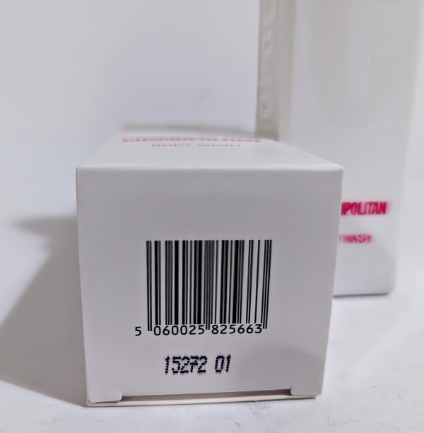 Close-up of a white box with a barcode labeled "5 060025 825663" and the number "15272 01" printed below.