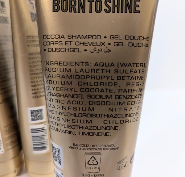 Back of a shampoo bottle showing ingredients list, including water, sodium laureth sulfate, PEG-7 glyceryl cocoate, and parfum. Labels are printed in multiple languages.