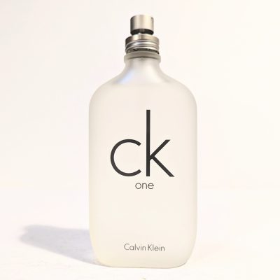 CK One EDT 100ml, Calvin Klein CK One Eau De Toilette for Unisex Men and Women - Image 3