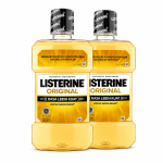 Two bottles of Listerine Original Antiseptic Mouthwash, 500ml each, labeled in Indonesian, are shown against a white background.
